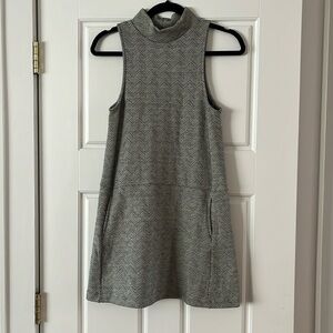 FREE PEOPLE herringbone mock neck stretchy knit xs